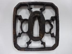 鉄地　透かし　鍔